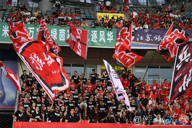 贺希宁：主场首战蓄势待发，球迷助威给予心理优势